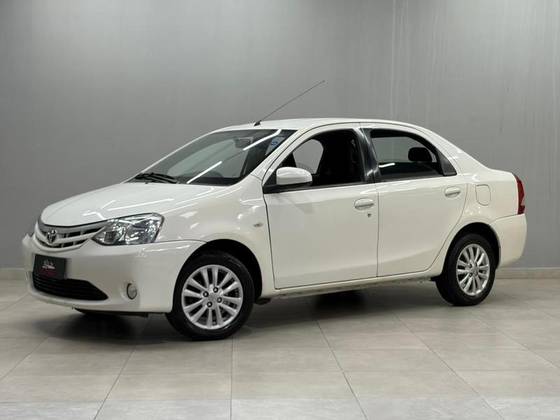 TOYOTA ETIOS 1.5 XLS SEDAN 16V FLEX 4P MANUAL